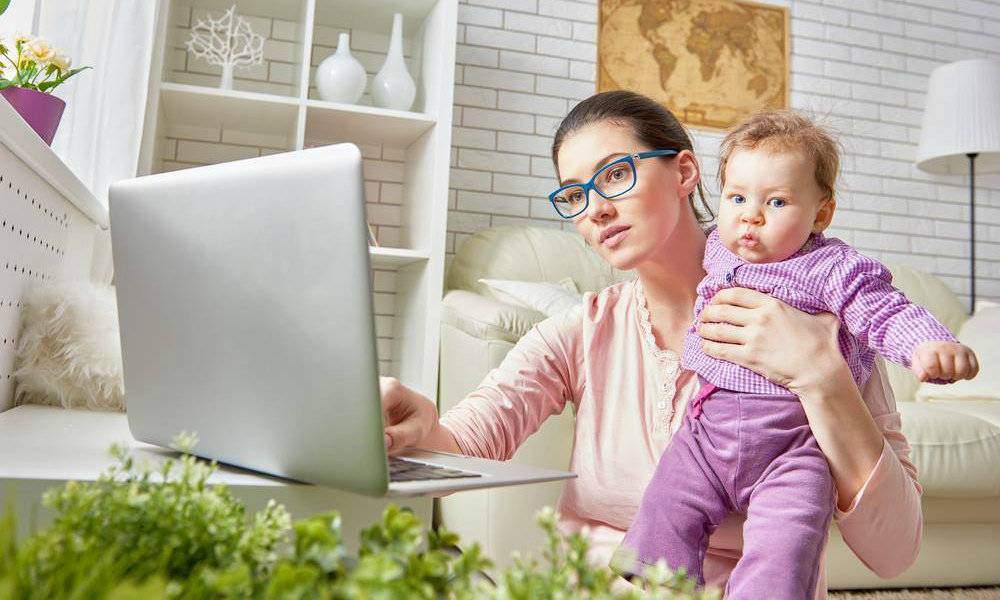 Работа на дому для мам в декрете: подработки и бизнес идеи