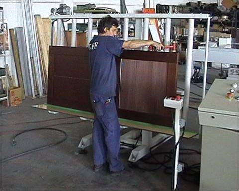 Технология производства деревянных и стальных дверей: ведущие фабрики и заводы, изготовление своими руками