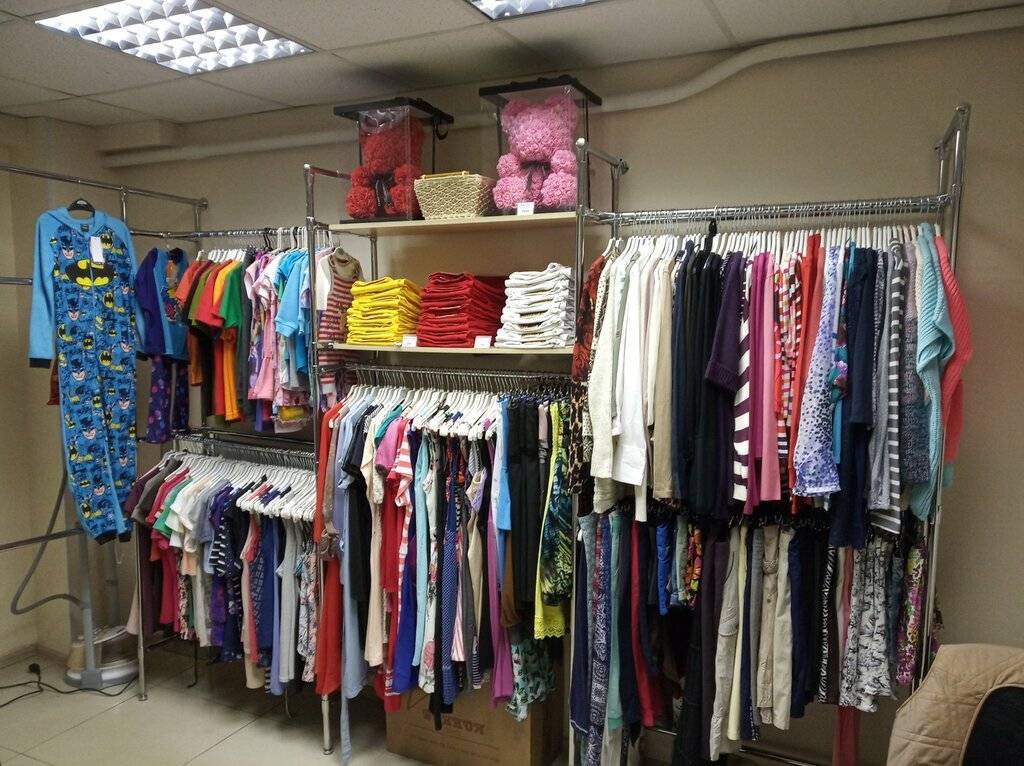 Как открыть стоковый магазин одежды с нуля: бизнес-план, инструкция