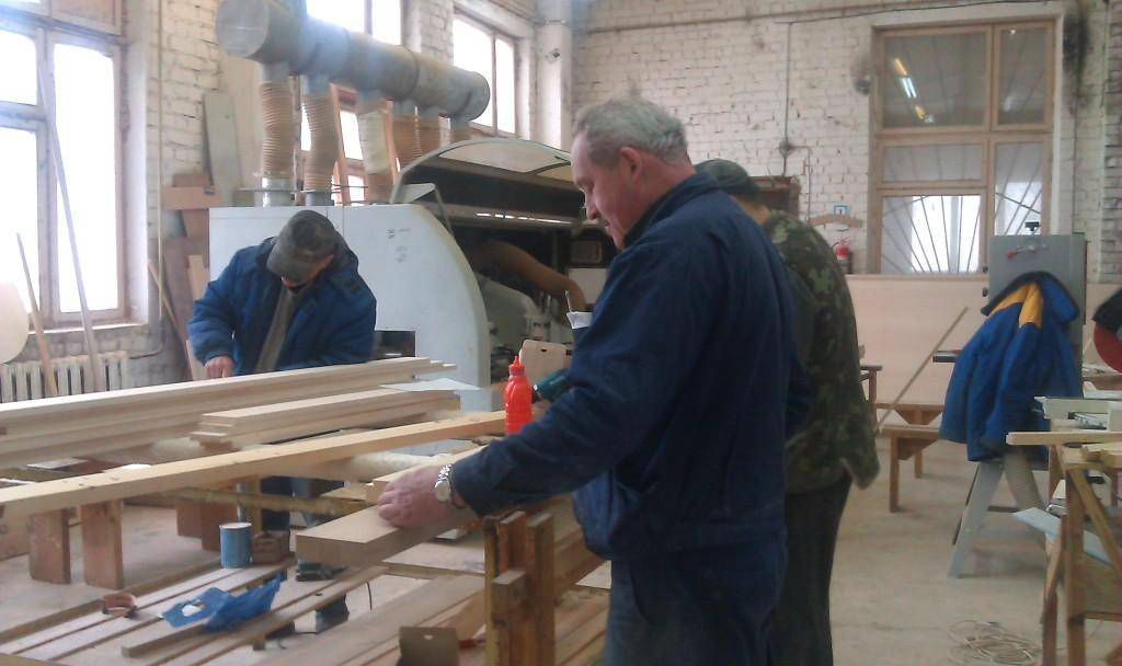 Как выбрать оборудование для производства деревянных евроокон :: businessman.ru