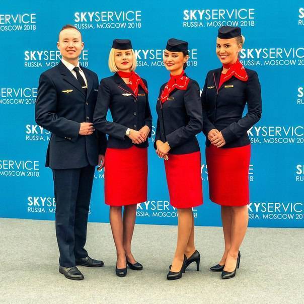 Сколько зарабатывают стюардессы в 2021 году: в россии, на международных рейсах, какой график работы у бортпроводника, отзывы