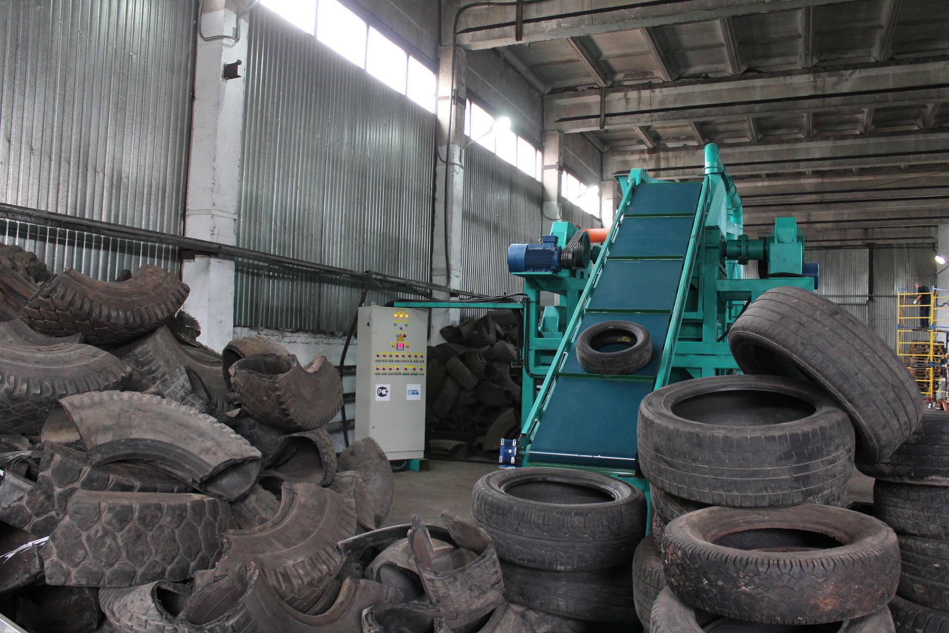 ♻ завод по переработке шин: утилизация шин на мини-заводе по переработке резиновых автомобильных покрышек