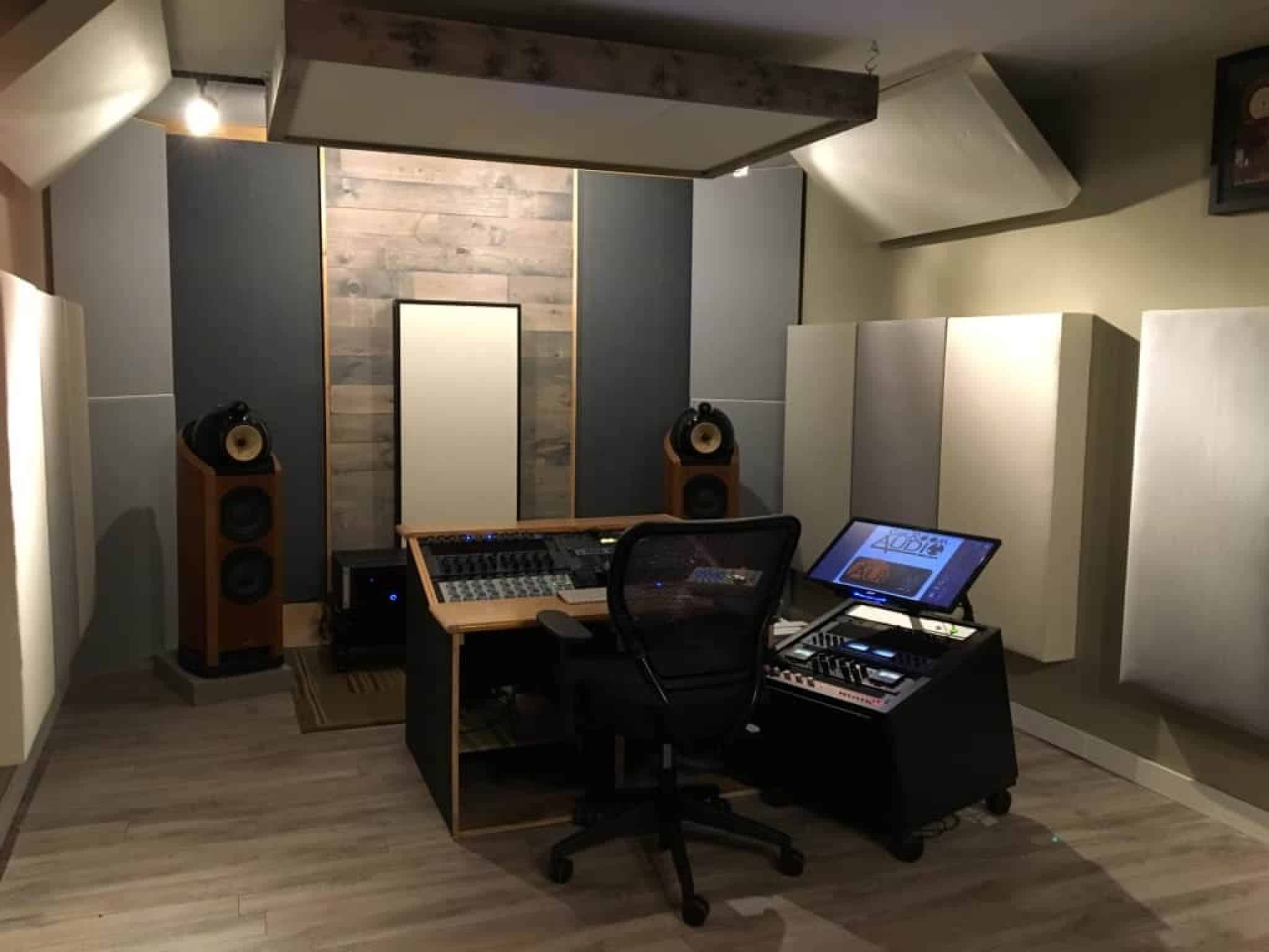 Как создать студию звукозаписи у себя дома