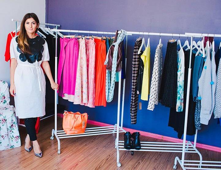 Как открыть шоурум с одеждой с нуля: бизнес план с расчетами